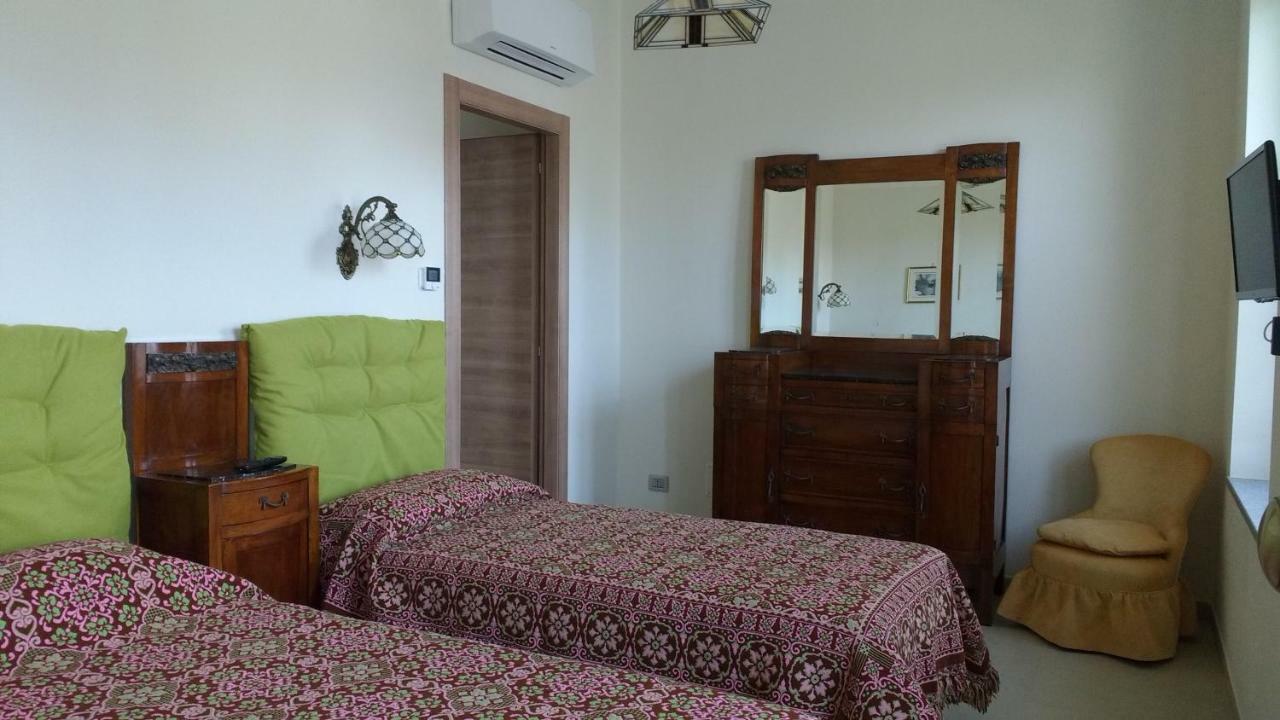 Agriturismo Cascina Poscallone 阿比亚泰格拉索 外观 照片