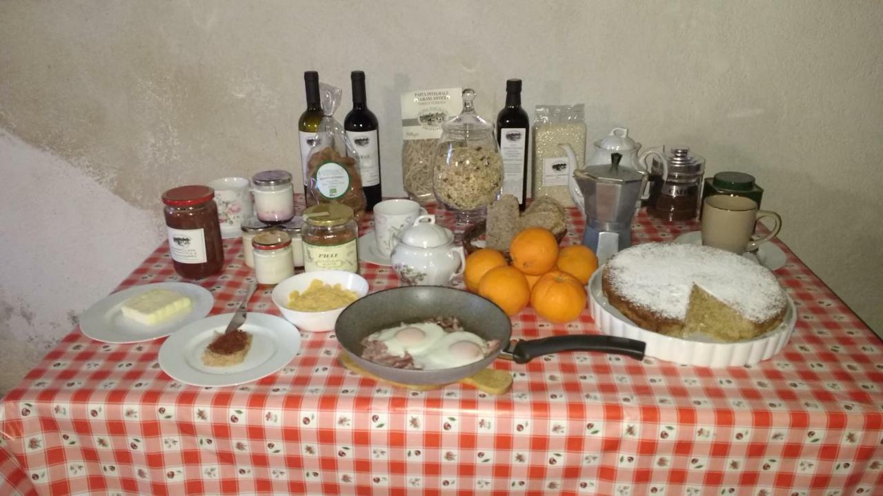 Agriturismo Cascina Poscallone 阿比亚泰格拉索 外观 照片