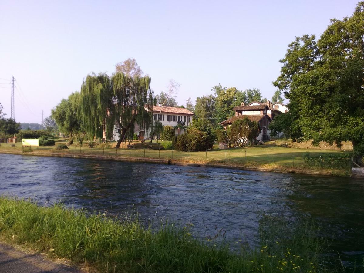 Agriturismo Cascina Poscallone 阿比亚泰格拉索 外观 照片